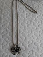 Een prachtige vintage ketting met een grote roos, Ophalen of Verzenden, Nieuw, Zilver, Overige materialen