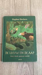De leeuw en de aap - Daphne Deckers, Gelezen, Ophalen of Verzenden, Wilbert van der Steen; Daphne Deckers