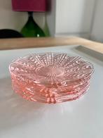 Vintage roze gebaksbordjes, Gebruikt, Ophalen of Verzenden, Glas, Bord(en)