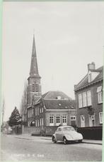 Liempde R.K. Kerk met mooie VW kever 1982., Ophalen of Verzenden, 1980 tot heden, Ongelopen, Noord-Brabant