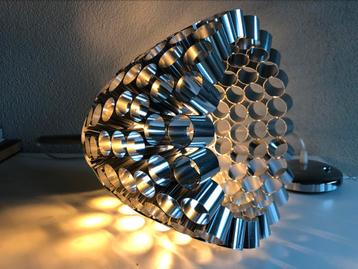 Kenwell-stijl space age hanglamp beschikbaar voor biedingen