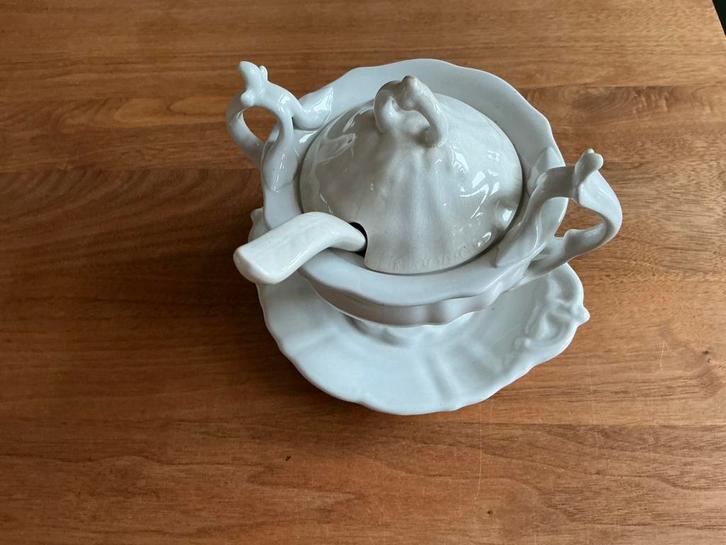 Kleine terrine, inclusief lepel - Petrus Regout - Wellington, Antiek en Kunst, Antiek | Servies los, Ophalen of Verzenden