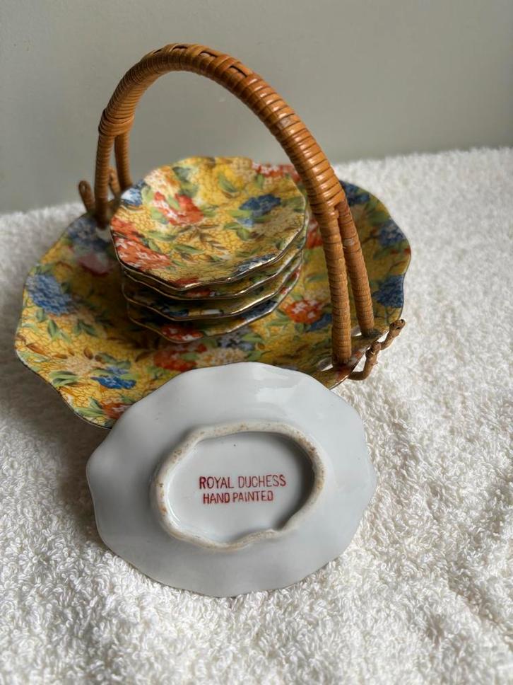 Royal Duchess Handgeschilderd Pinda Stel, Antiek en Kunst, Antiek | Servies compleet, Ophalen of Verzenden