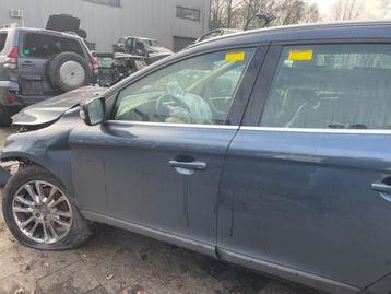 Portier 4Deurs links-voor van een Volvo XC60 (466) beschikbaar voor biedingen