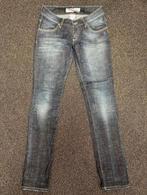 Spijkerbroek van MET jeans maat 28 nieuwstaat, Kleding | Dames, Spijkerbroeken en Jeans, Blauw, Met Jeans, W28 - W29 (confectie 36)