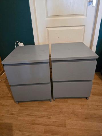 2 malm nachtkastjes grijs beschikbaar voor biedingen