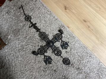 Byzantijns kruis 70 cm in goede staat € 12 beschikbaar voor biedingen