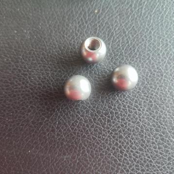 bal dia 12mm met draad in M6 beschikbaar voor biedingen
