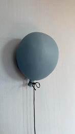 Byon Polyresin ballon wanddecoratie blauw en grijs, Ophalen, Zo goed als nieuw