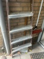 Te koop een trap met 5 treden staat in de weg, Doe-het-zelf en Verbouw, Ladders en Trappen, Ophalen of Verzenden, Minder dan 2 meter