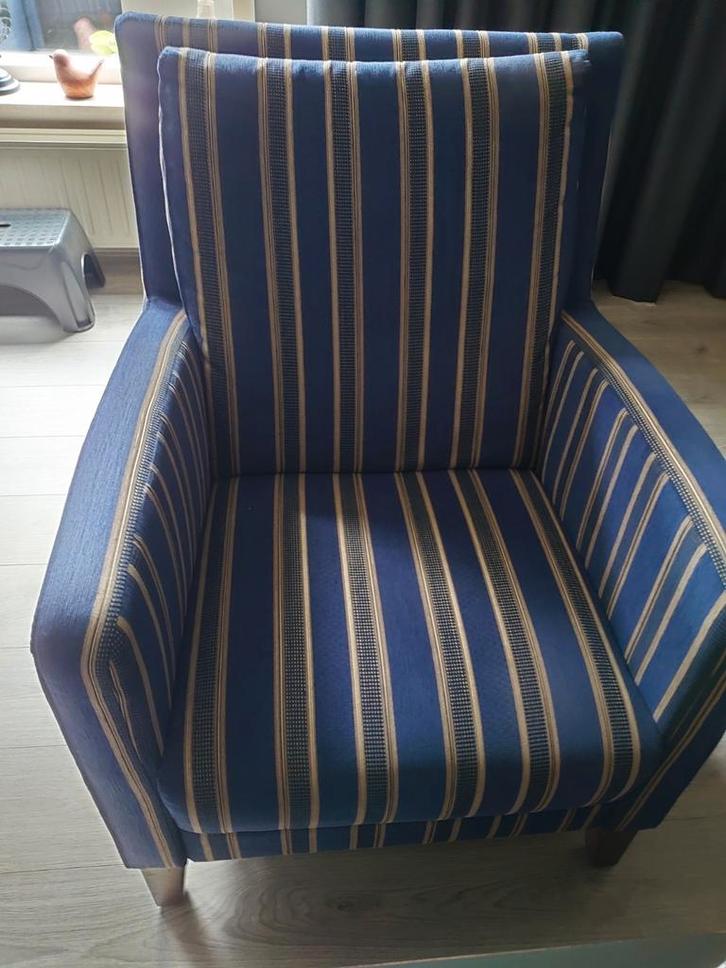 Twee Heerlijke Gestoffeerde Stoelen, Huis en Inrichting, Fauteuils, Ophalen