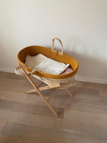 Mozesmand/wieg Little Green Sheep beschikbaar voor biedingen