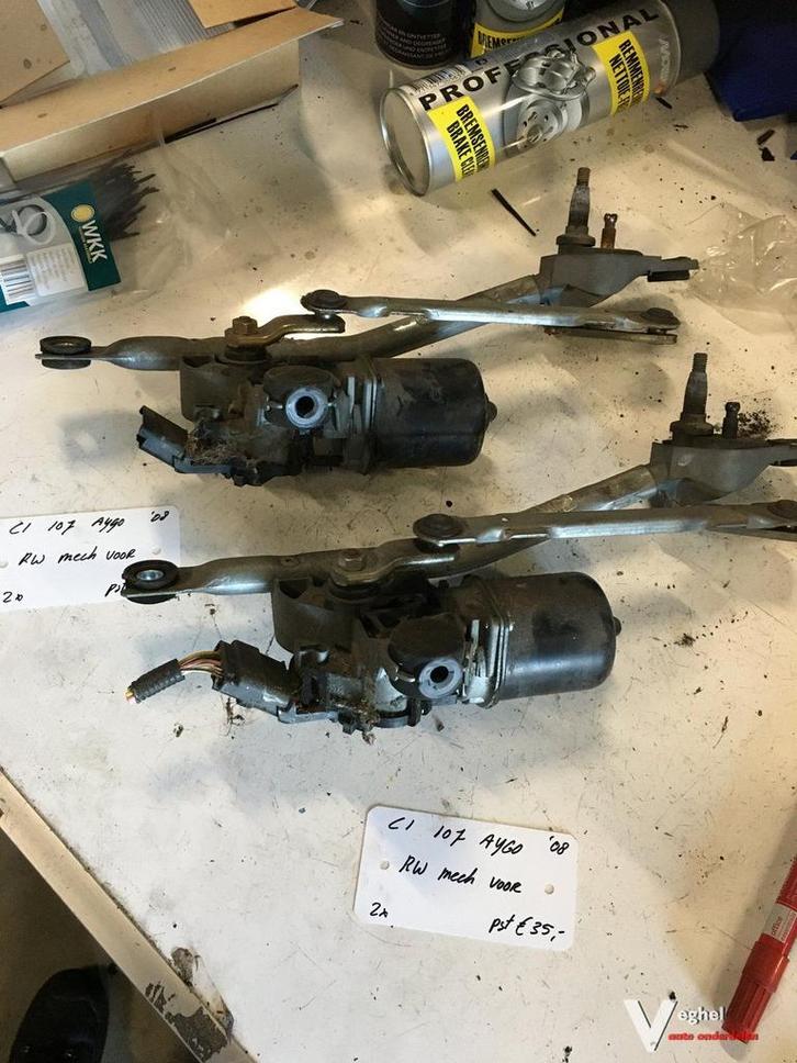 Citroen C1 Toyota Aygo Peugeot 107   1.0 2008 Ruitenwisserme, Auto-onderdelen, Ruiten en Toebehoren, Gebruikt, Ophalen of Verzenden