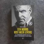 Peter R de Vries boek Een moord kost meer levens, Boeken, Ophalen of Verzenden, Zo goed als nieuw