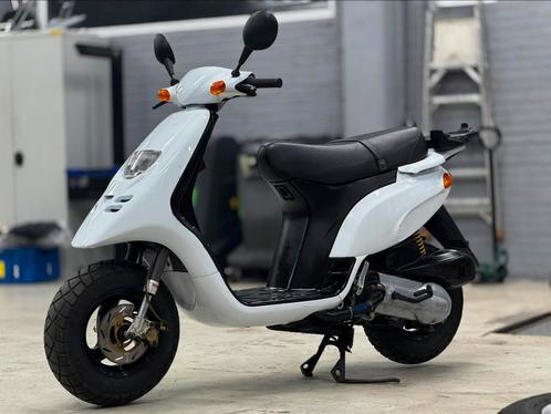 Piaggio Typhoon 125cc 2t (Piaggio TPH 125cc), Fietsen en Brommers, Overige Fietsen en Brommers, Zo goed als nieuw, Ophalen