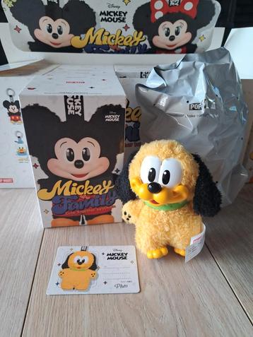 POP MART DISNEY pluto labubu beschikbaar voor biedingen