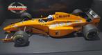 F1 McLaren MP4/12 Oranje Test David Coulthard Boxed 1/18, Ophalen of Verzenden, Zo goed als nieuw, Auto, MiniChamps