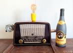 Vintage tafellamp/ radio met ingebouwde Bluetooth speaker., Audio, Tv en Foto, Ophalen of Verzenden, Zo goed als nieuw