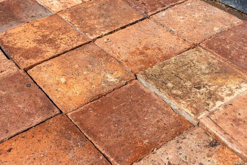 Antieke Franse estrikken plavuizen 21x21 genuanceerd 40M2, Doe-het-zelf en Verbouw, Vloerdelen en Plavuizen, Gebruikt, Plavuizen