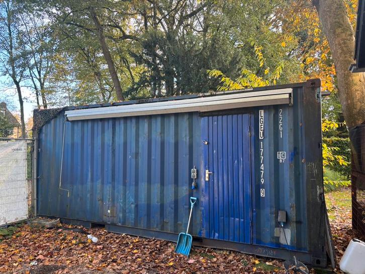 20ft zeecontainer met deur/stroom en licht., Doe-het-zelf en Verbouw, Containers, Ophalen