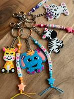 Leuke dieren sleutelhangers met naam traktatie kinderfeestje, Ophalen of Verzenden, Nieuw, Feestartikel, Verjaardag