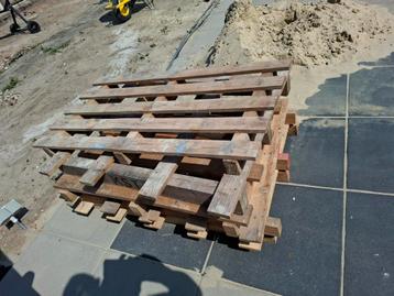 Houten pallets / brandhout beschikbaar voor biedingen