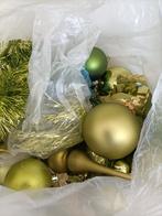 Kerstversiering groen, Ophalen
