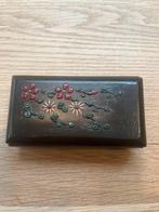 Houten Sierdoosje met Bewerking, Ophalen of Verzenden, Gebruikt, Overige houtsoorten, Minder dan 50 cm