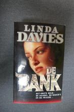 Linda Davies – De bank, Ophalen of Verzenden, Gelezen, Linda Davies