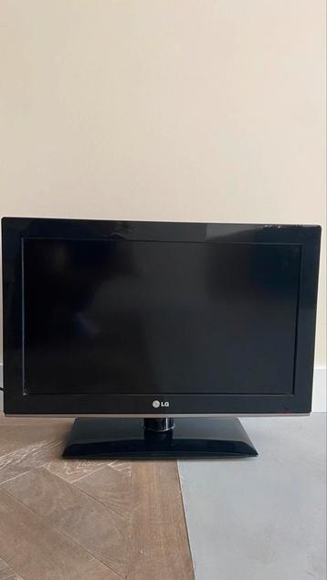 LG 26 inch TV beschikbaar voor biedingen