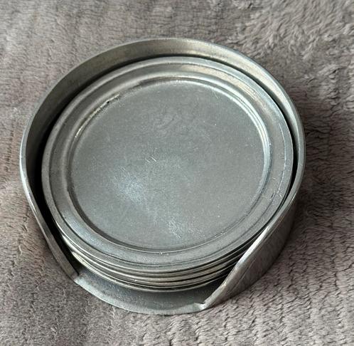 Tinnen Onderzetters Set van 6 in Houder Vintage Stijl Zilver, Antiek en Kunst, Antiek | Tin, Ophalen