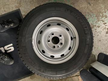 reservewiel camper/lichte vracht  michelin 225/75 R  CP  beschikbaar voor biedingen