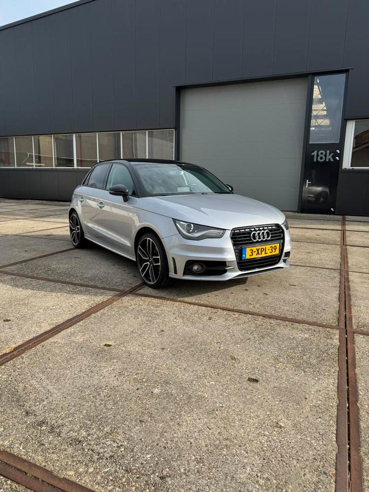 Audi A1 1.4 TFSI 103KW Sportb S-tr 2014 Grijs - NL AUTO, Auto's, Audi, Particulier, A1, ABS, Airbags, Airconditioning, Alarm, Bluetooth