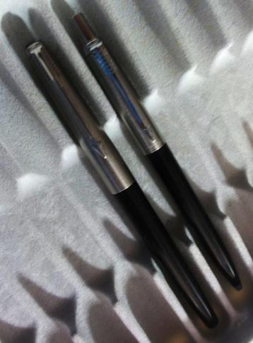 PARKER PENNNENSET ZWART / CHROOM beschikbaar voor biedingen