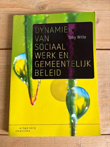 Dynamiek van sociaal werk en gemeentelijk beleid beschikbaar voor biedingen
