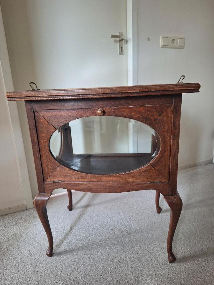 Antiek eiken theekastje met afneembaar dienblad., Antiek en Kunst, Antiek | Meubels | Kasten, Ophalen