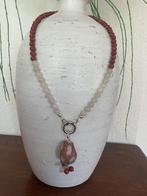 Lange ketting met jade en sandstone kralen en agaat hanger, Bruin, Nieuw, Ophalen of Verzenden, Steen of Mineraal