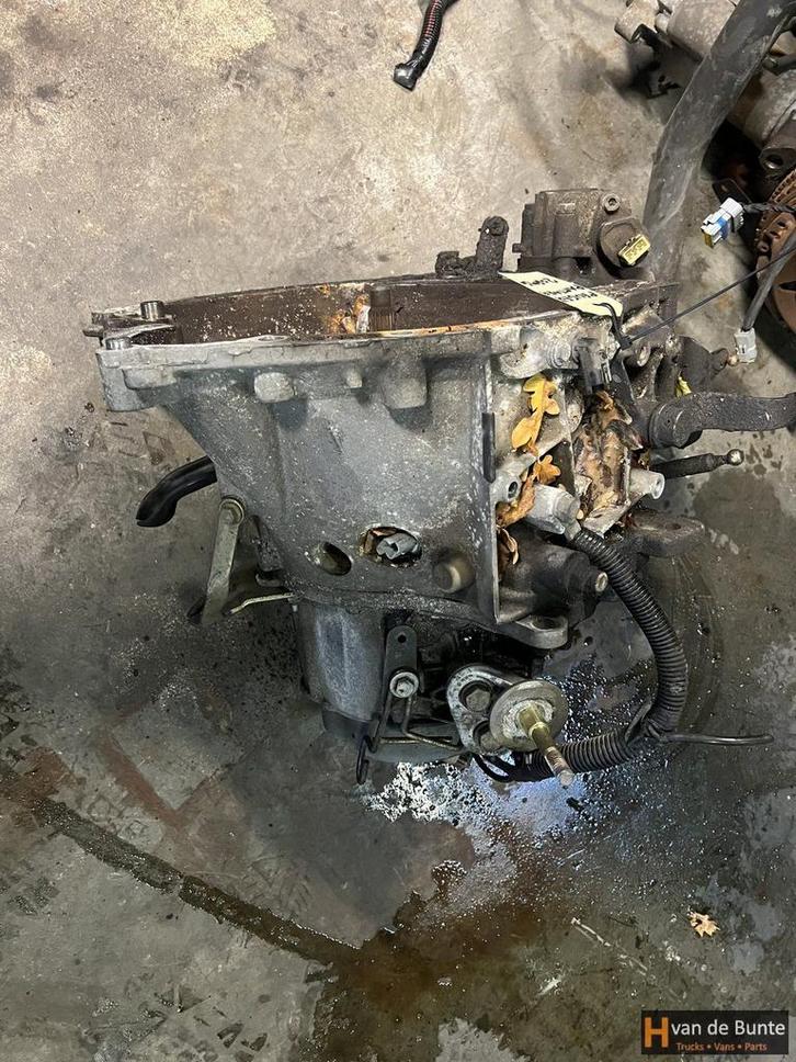 Versnellingsbak Peugeot partner 2.0 HDI code: 20DM50, Auto-onderdelen, Transmissie en Toebehoren, Peugeot, Gebruikt, Ophalen of Verzenden