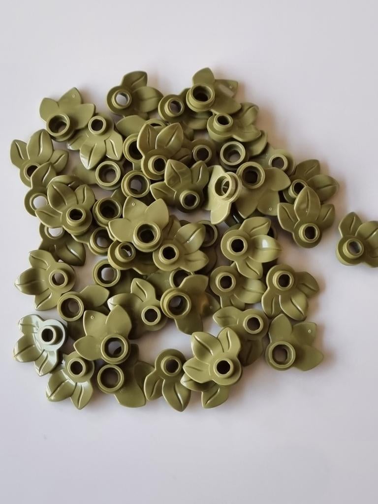 50 nieuwe lego bladeren olijf groen / olive green, Ophalen of Verzenden, Nieuw, Losse stenen, Lego
