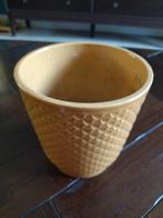 Gele plantenpot met structuur, Ophalen, Gebruikt, Rond, Tuin