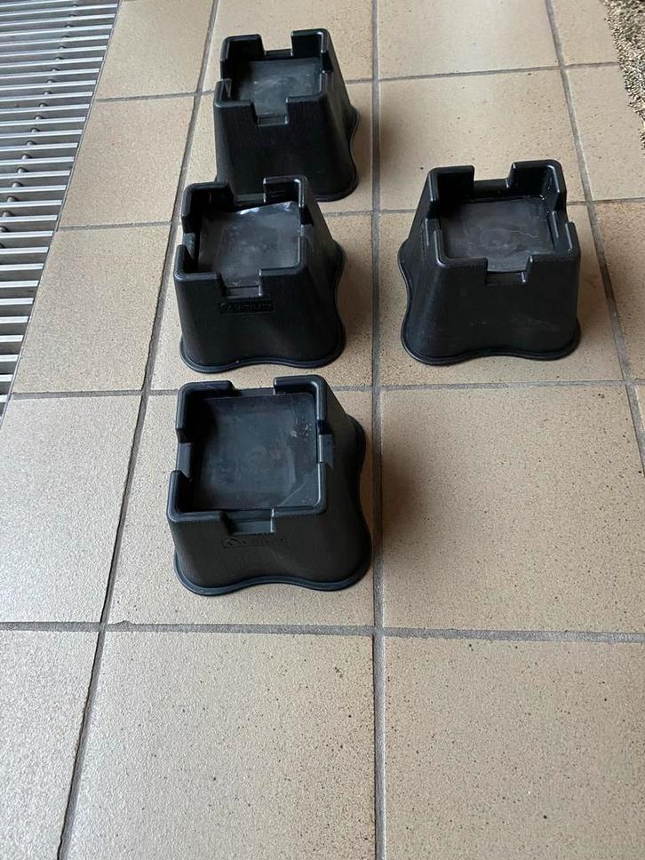 Bedklossen - Verhoog je bed!, Huis en Inrichting, Slaapkamer | Bedden, Zo goed als nieuw, Ophalen of Verzenden