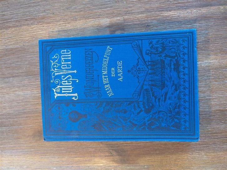 Jules Verne - Naar het middelpunt der aarde, Boeken, Overige Boeken, Gelezen, Verzenden
