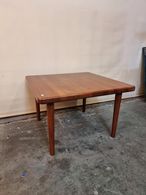 Vintage chunky salontafel massief teak, Huis en Inrichting, Tafels | Salontafels, Minder dan 50 cm, 50 tot 100 cm, Rechthoekig