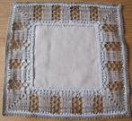 kantklos kleedje  -  23 bij 23 centimeter, Hobby en Vrije tijd, Kantklossen, Ophalen of Verzenden, Zo goed als nieuw, Overige typen