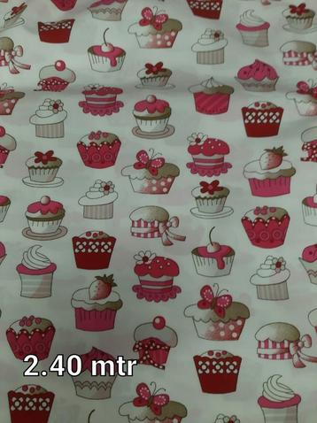 Stof met cupcake print