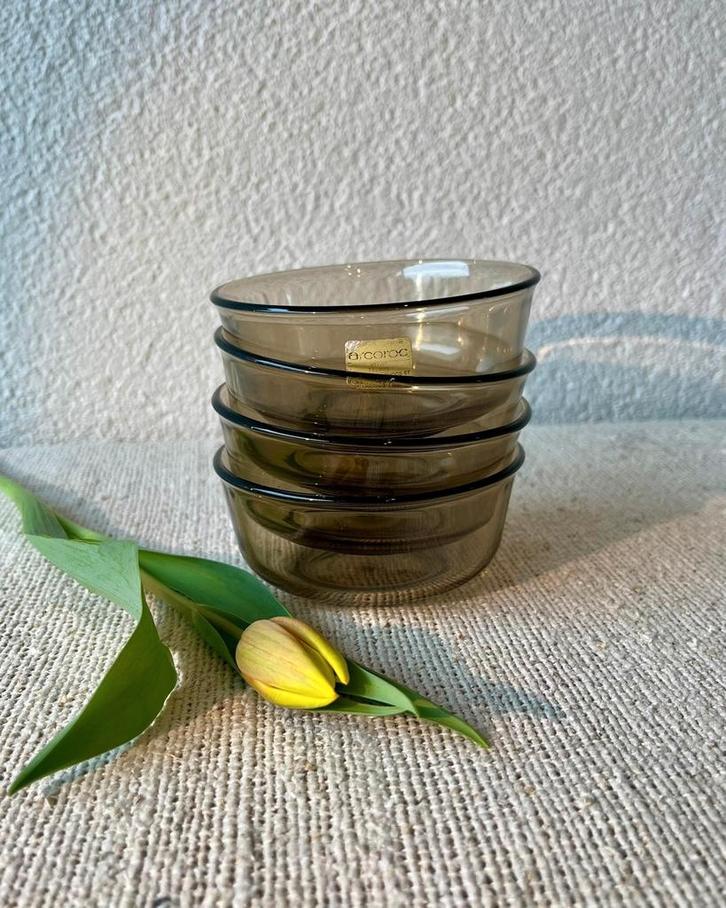 4 Arcoroc rookglas bakjes, Huis en Inrichting, Keuken | Servies, Zo goed als nieuw, Schaal of Schalen, Overige stijlen, Glas, Ophalen of Verzenden