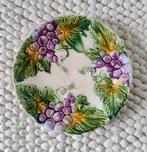 Prachtig! Bord Majolica Barbotine druiven, Ophalen of Verzenden