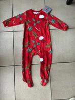 Nieuw rood kerstpakje - Maat 74, Ophalen of Verzenden, Nieuw, Pakje