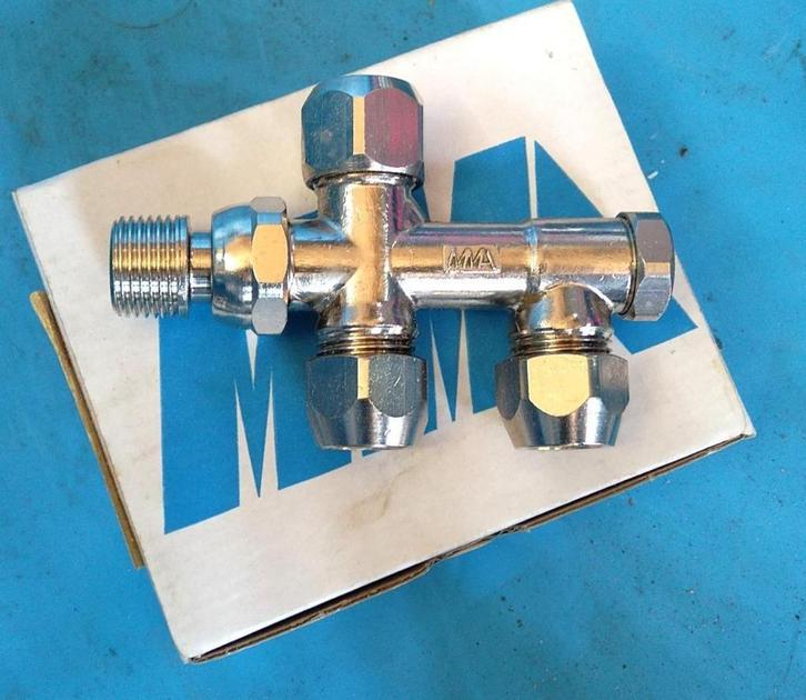 28x Radiator onderblok aansluitkraan Markarys. Nieuw in doos, Doe-het-zelf en Verbouw, Verwarming en Radiatoren, Nieuw, Radiator