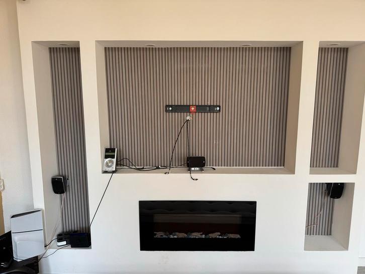 Cinewall met elektrische kachel + spotjes, Huis en Inrichting, Kasten | Televisiemeubels, Gebruikt, 200 cm of meer, 25 tot 50 cm